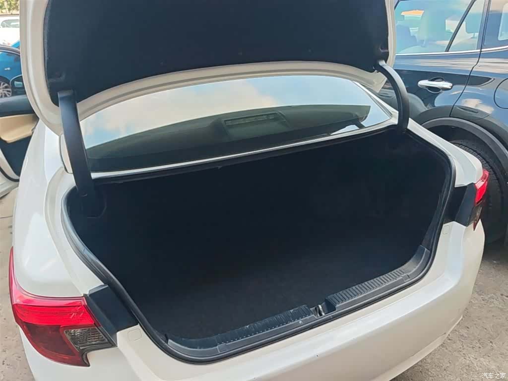 Toyota 2.5V, 2017 19