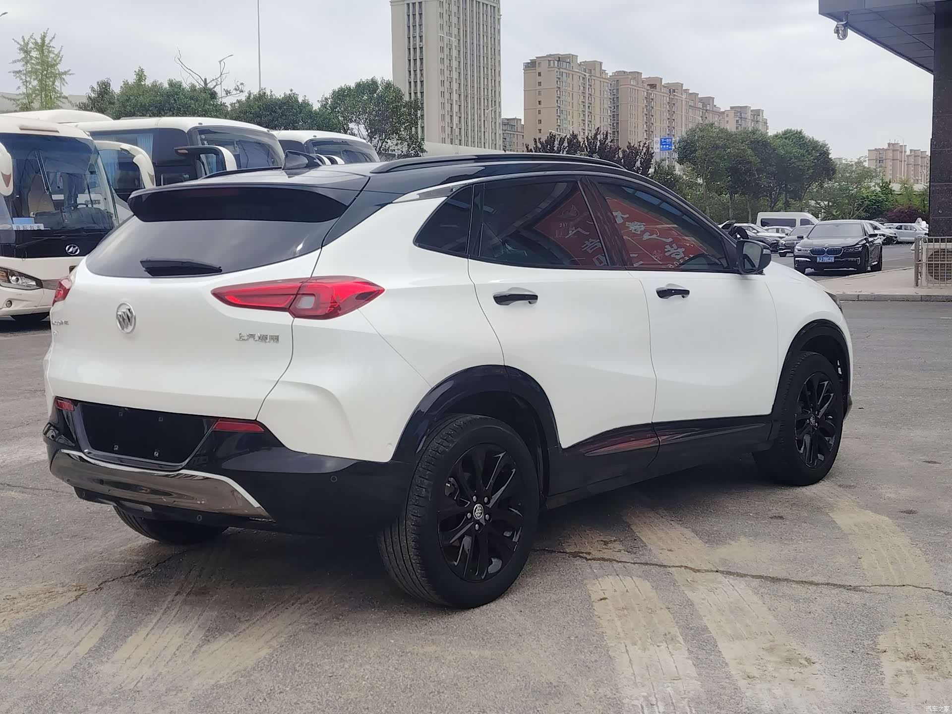 Buick Encore, 2021 все фото