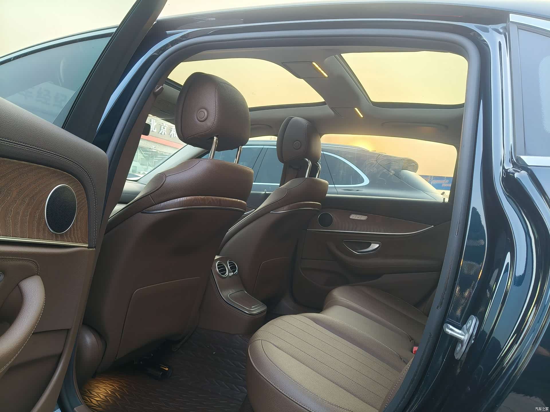 Mercedes-Benz E-Class, 2023 18