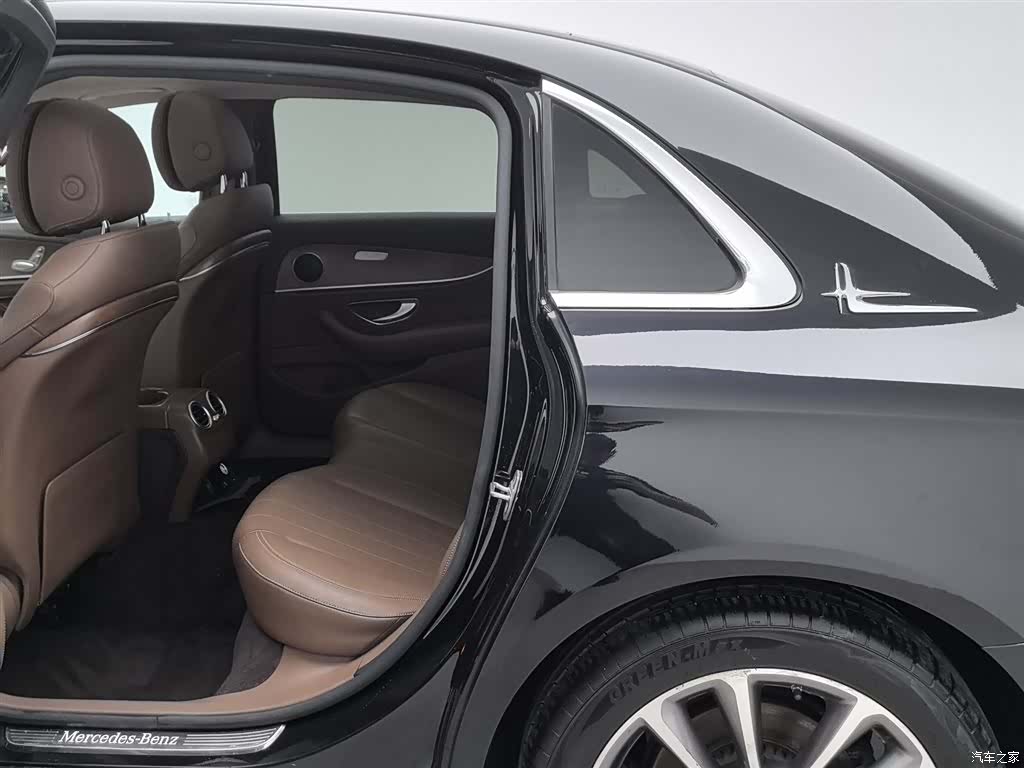 Mercedes-Benz E-Class, 2020 15