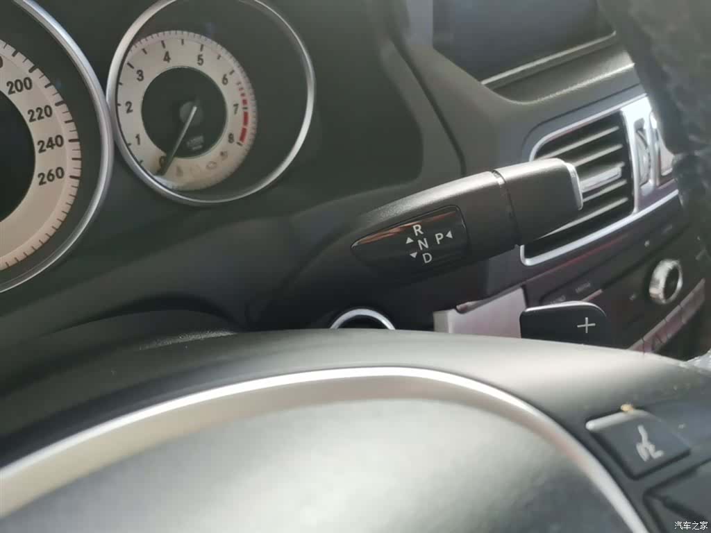 Mercedes-Benz E-Class, 2015 14