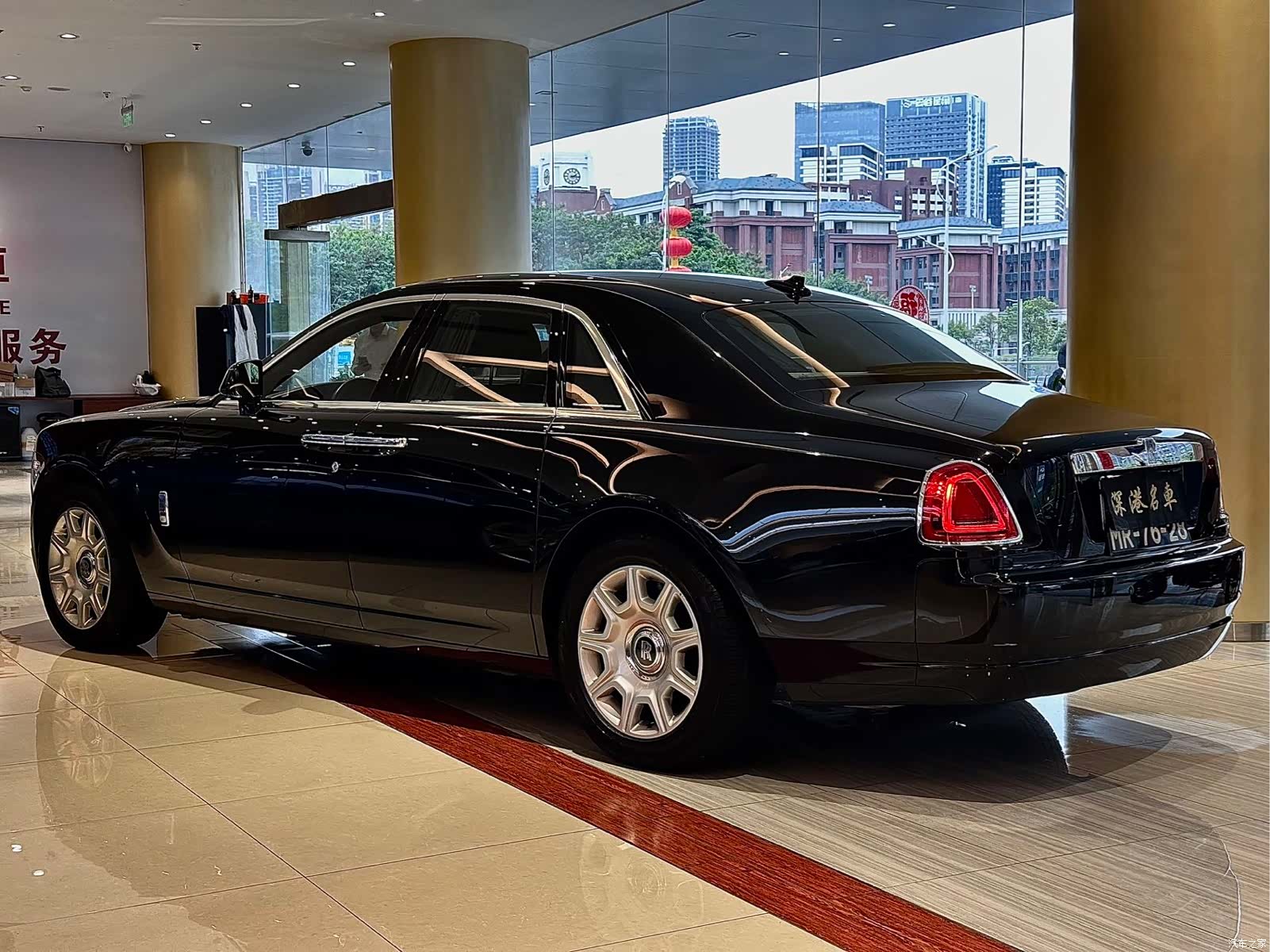 Rolls-Royce Ghost, 2013 7