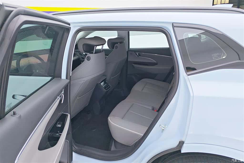 Buick E5, 2023 11