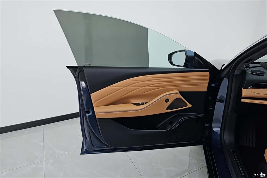Geely 8, 2025 7
