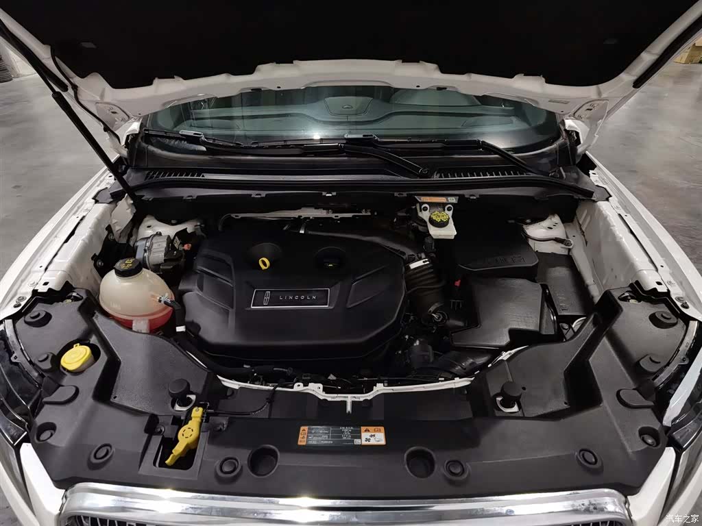 Lincoln MKC, 2019 6