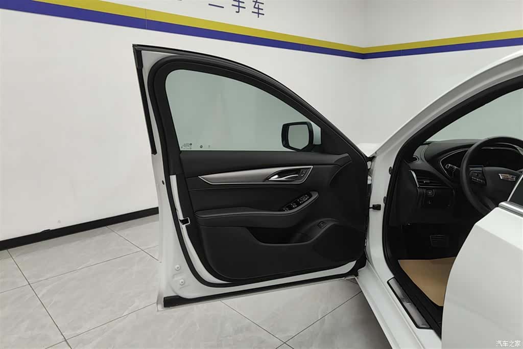 Cadillac CT5, 2023 7