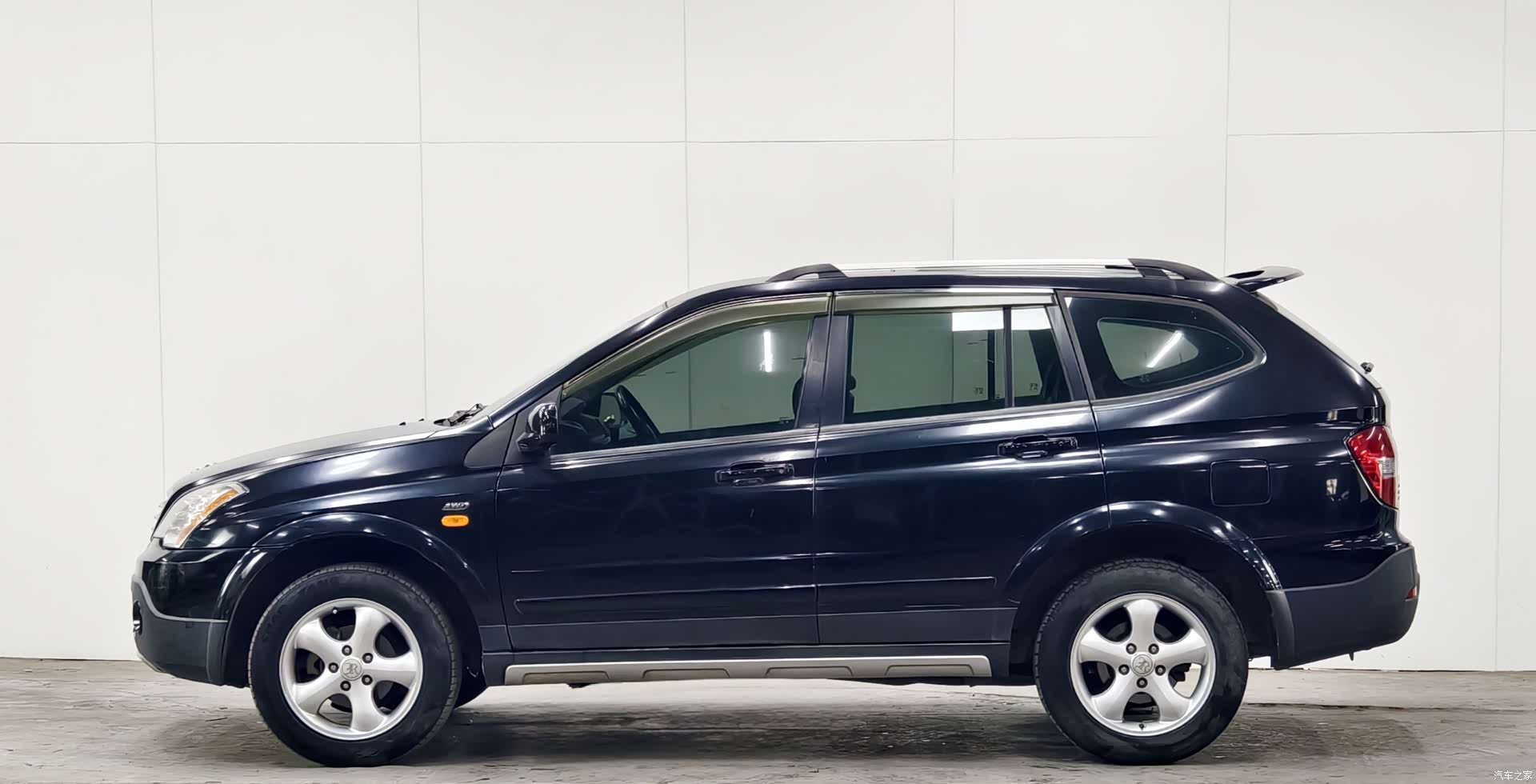 Roewe W5, 2014 7