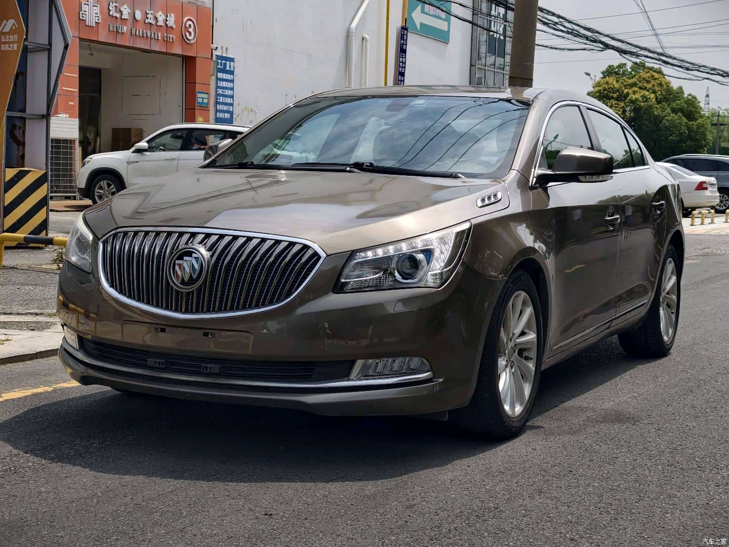 Buick LaCrosse, 2015 1