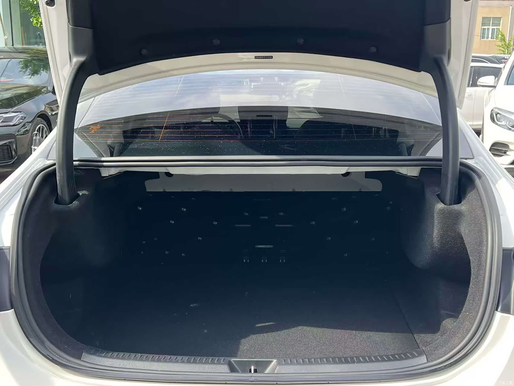 Mercedes-Benz A-Class, 2023 11