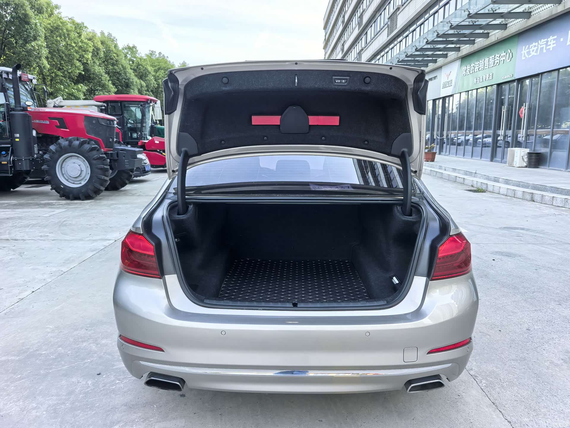 BMW 5 Series, 2018 31
