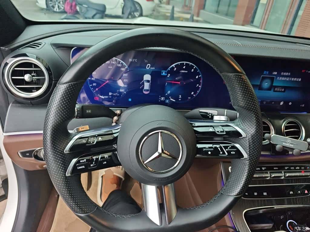 Mercedes-Benz E-Class, 2022 7
