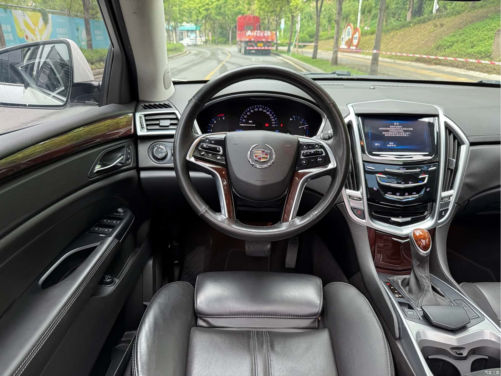 Cadillac SRX, 2015 11