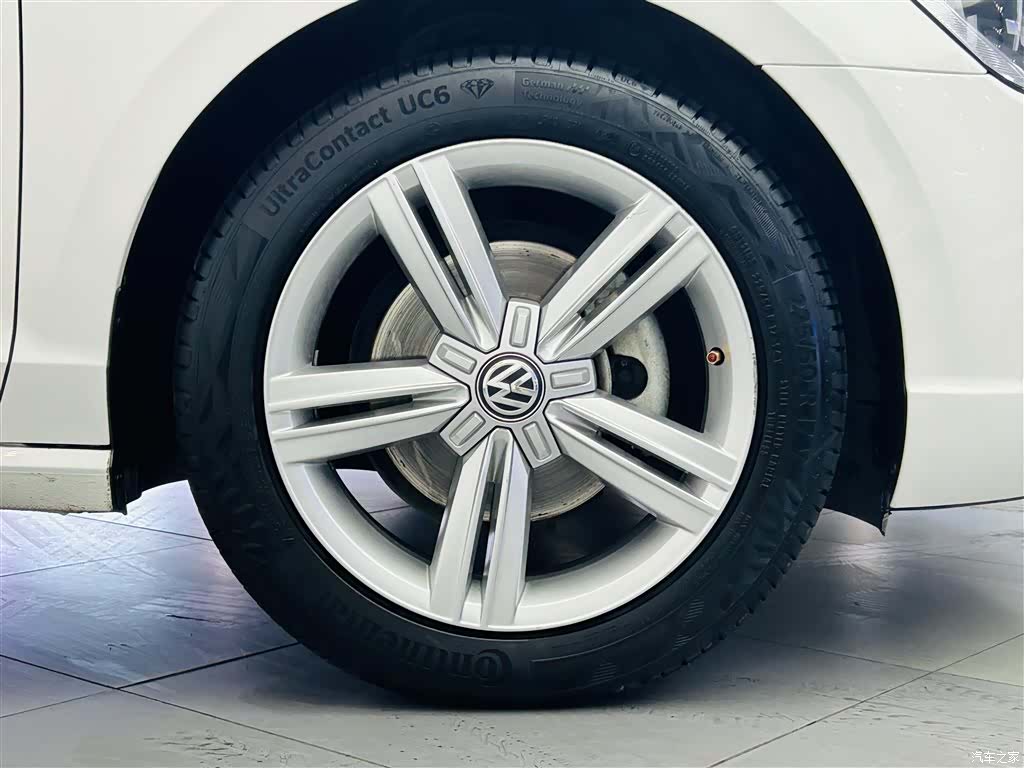 Volkswagen Lamando, 2017 10