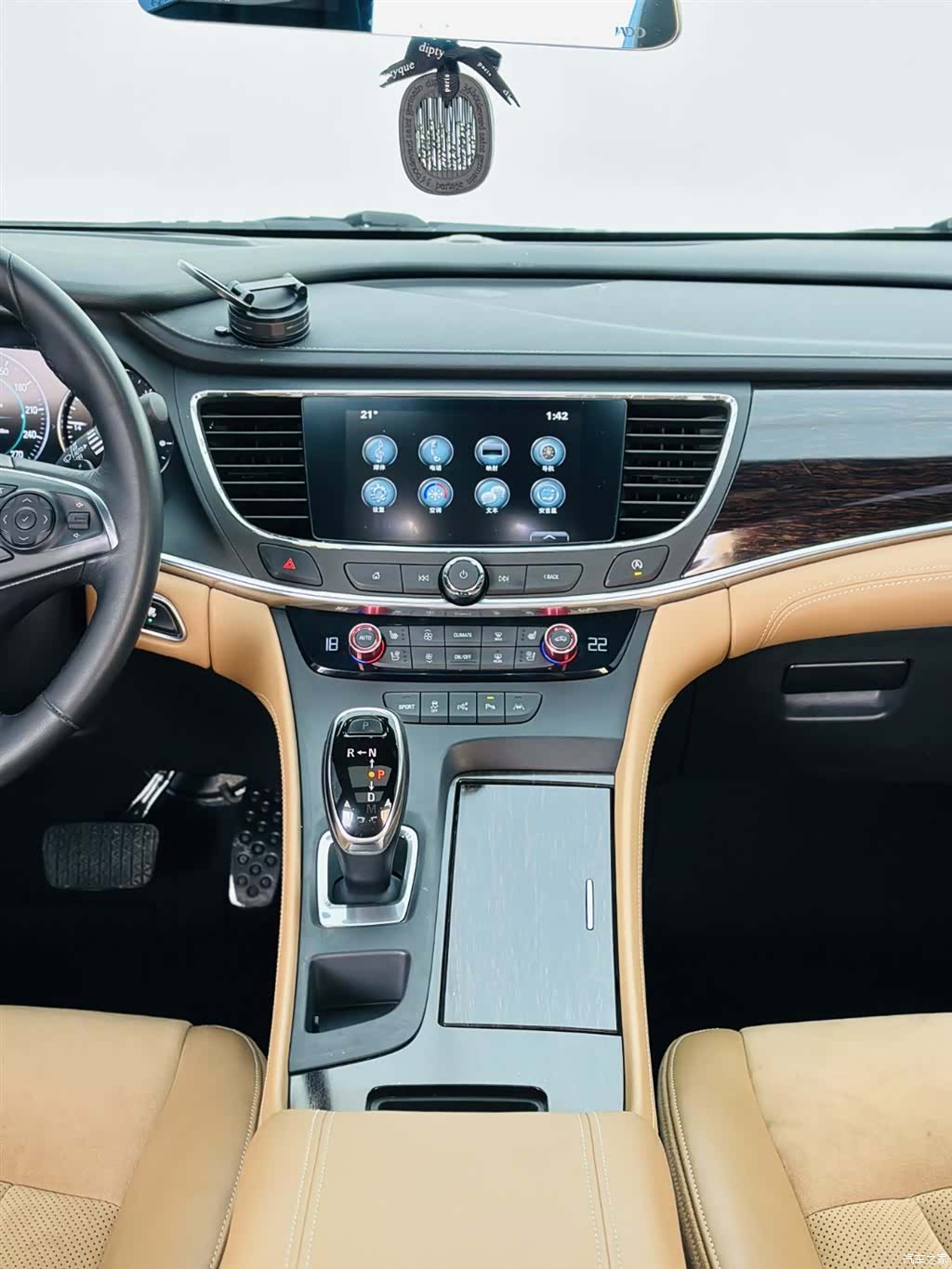 Buick LaCrosse, 2017 18