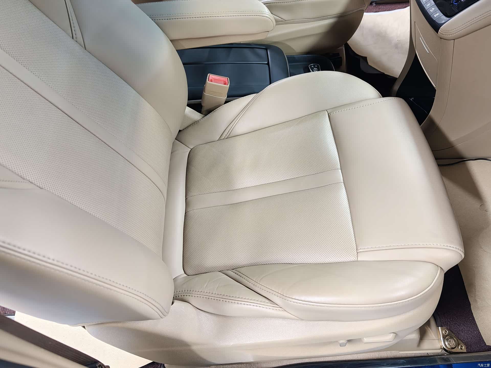 Buick GL8, 2019 11
