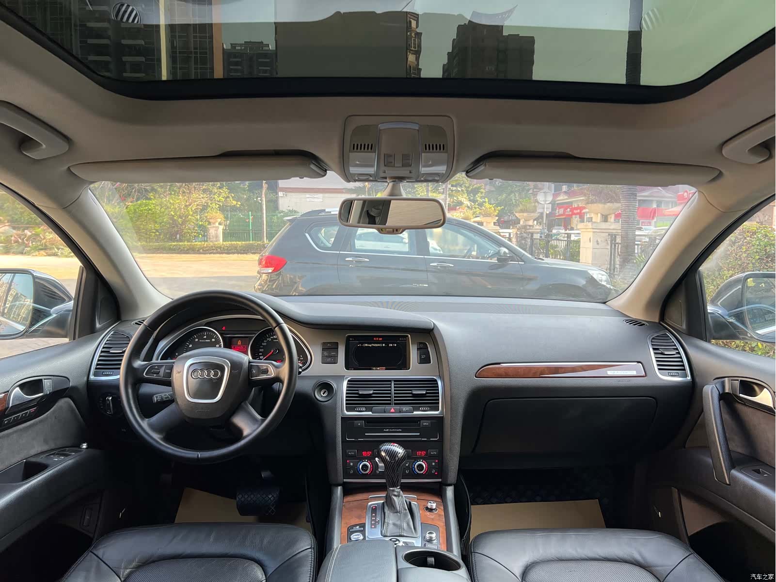 Audi Q7, 2011 13