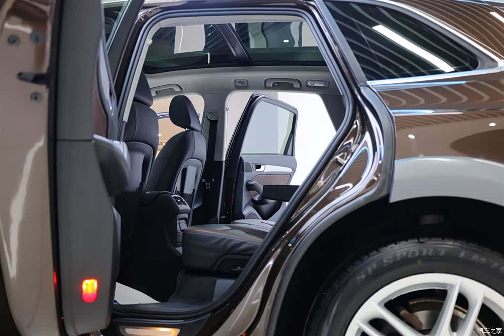 Audi Q5, 2018 28