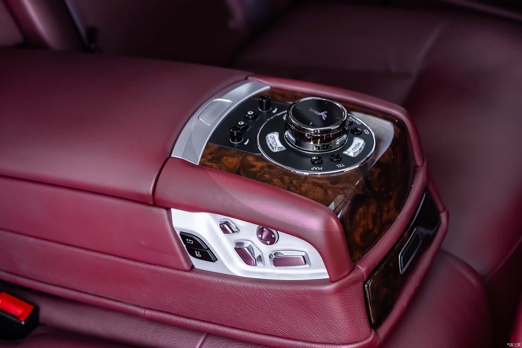 Rolls-Royce Ghost, 2010 11