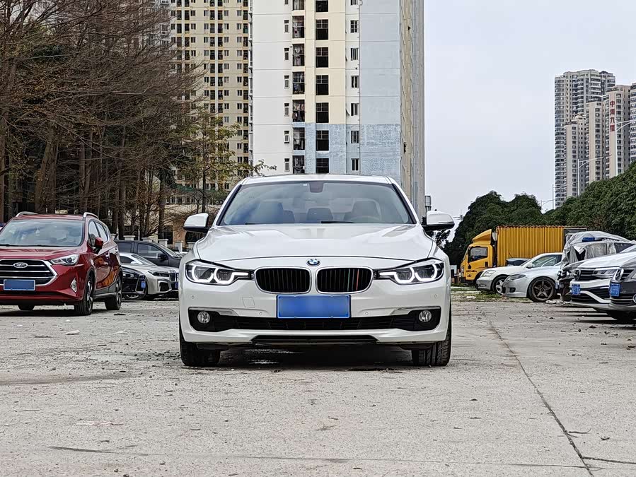 BMW 3 Series 2016, фото 2