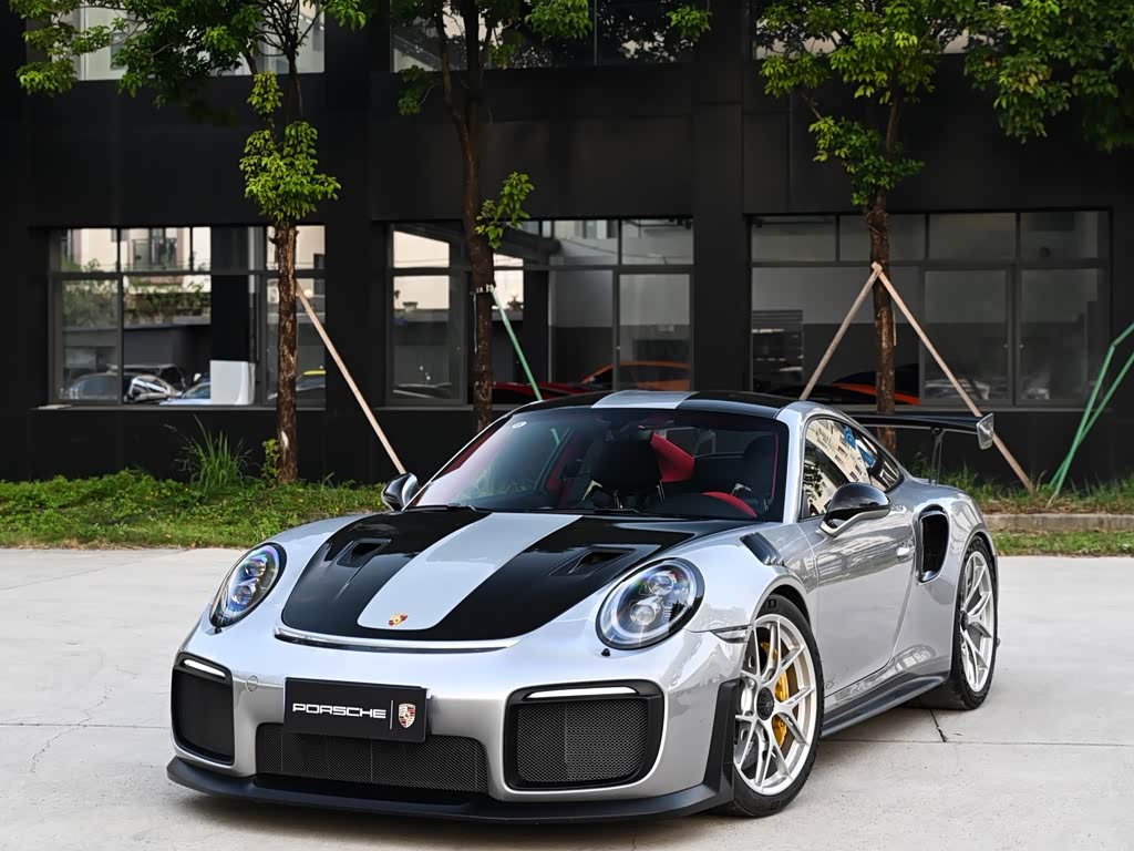 Porsche 911 2018 GT2 RS 3.8T