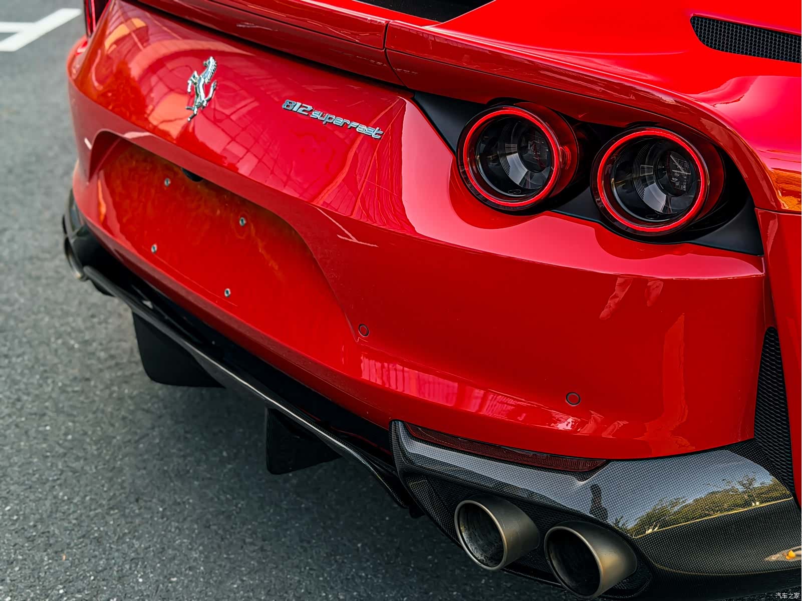 Ferrari 812, 2018 24