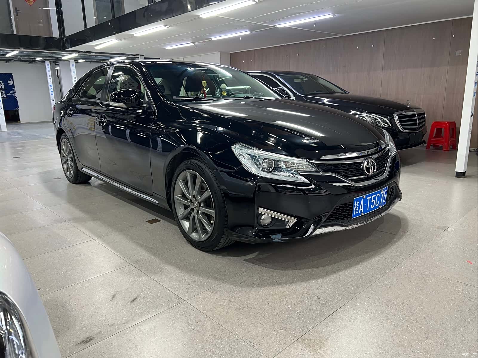 Toyota 2.5V, 2016 3
