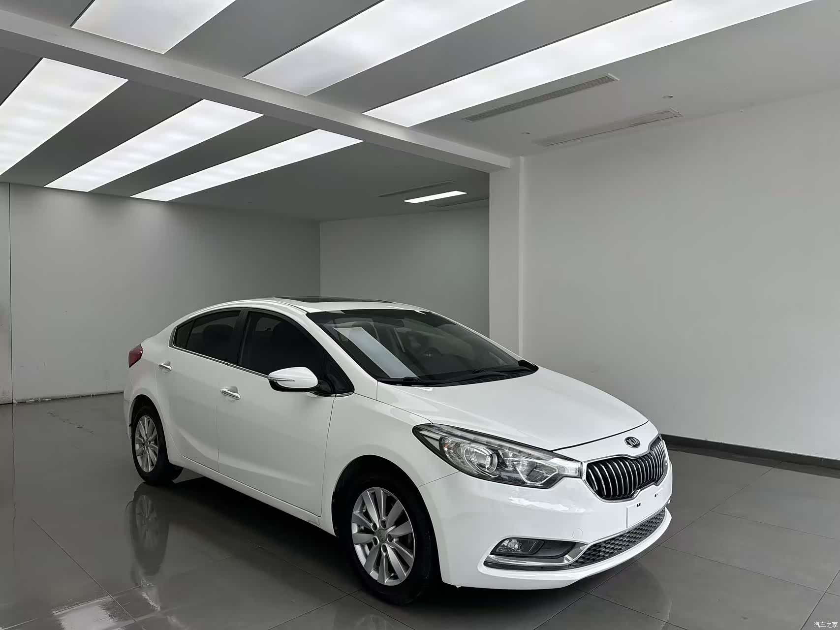 Kia K3, 2014 3