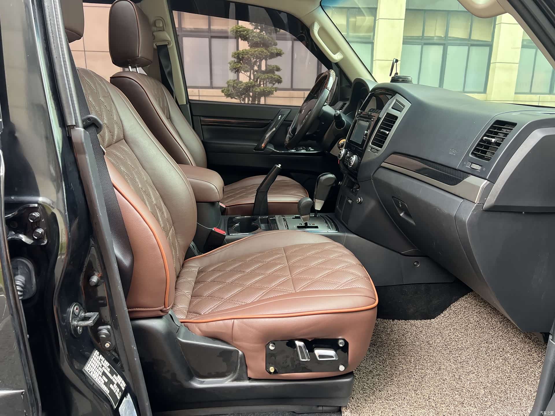 Mitsubishi Pajero, 2019 7