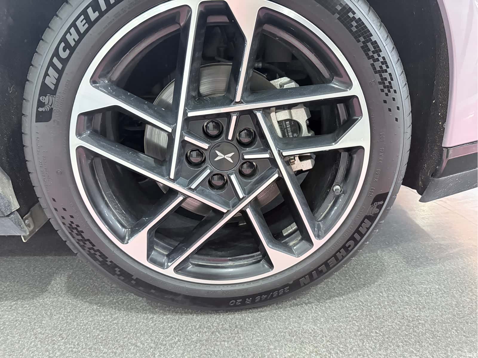 Xpeng P7, 2025 4