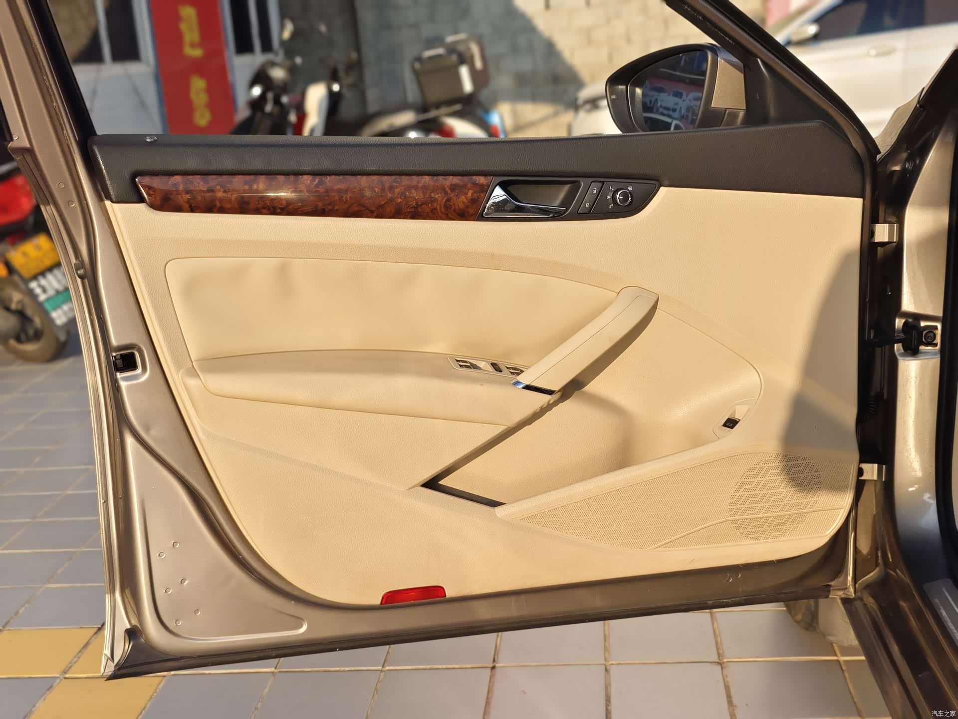 Volkswagen Passat, 2012 11