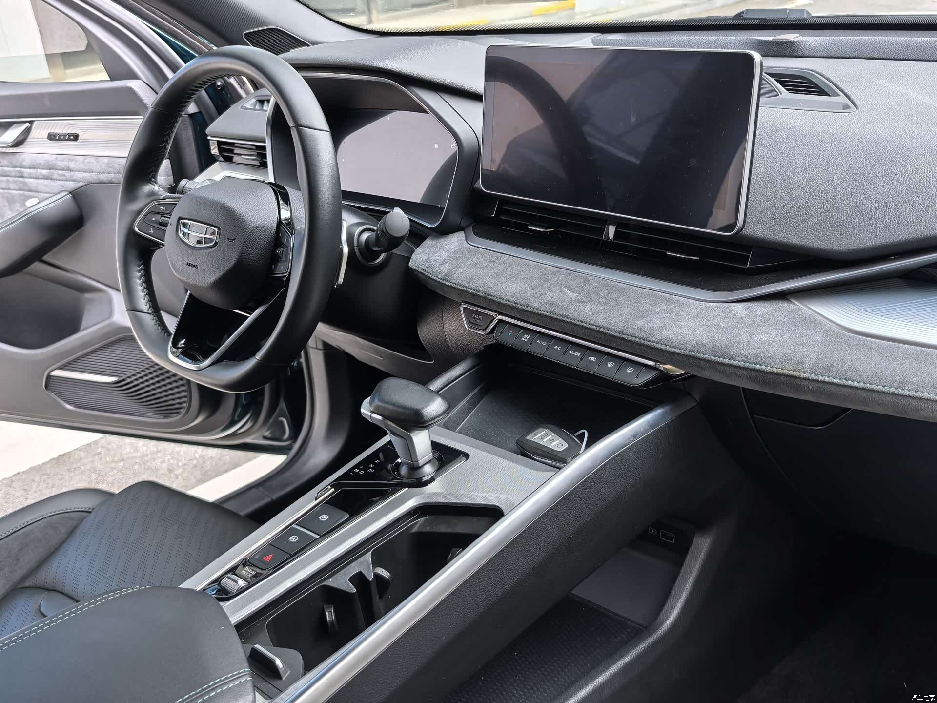 Geely Preface, 2022 14