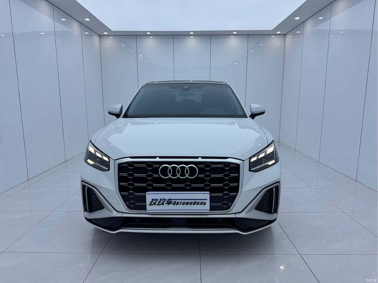 Audi Q2L, 2022 2