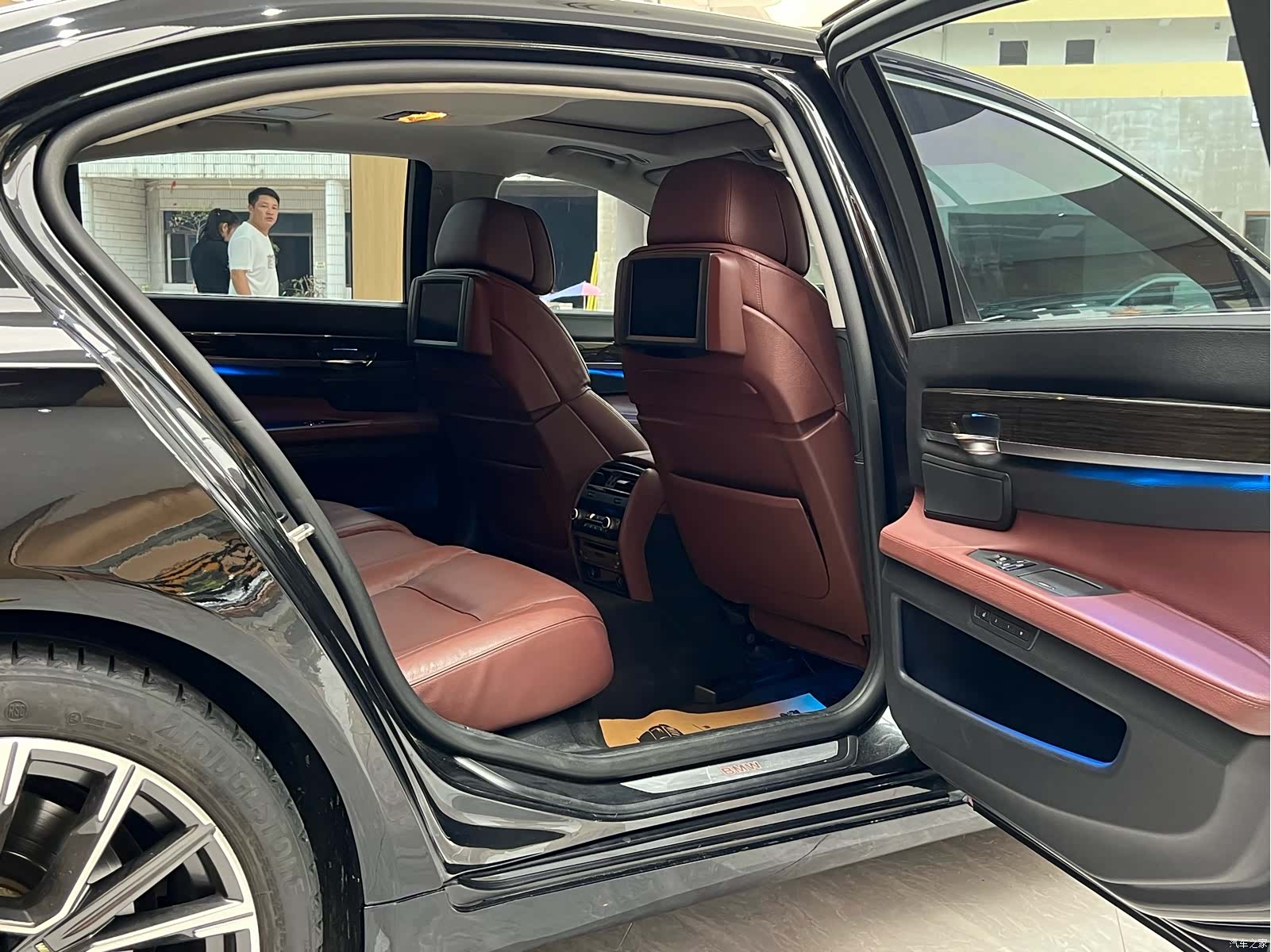 BMW 7 Series, 2012 21