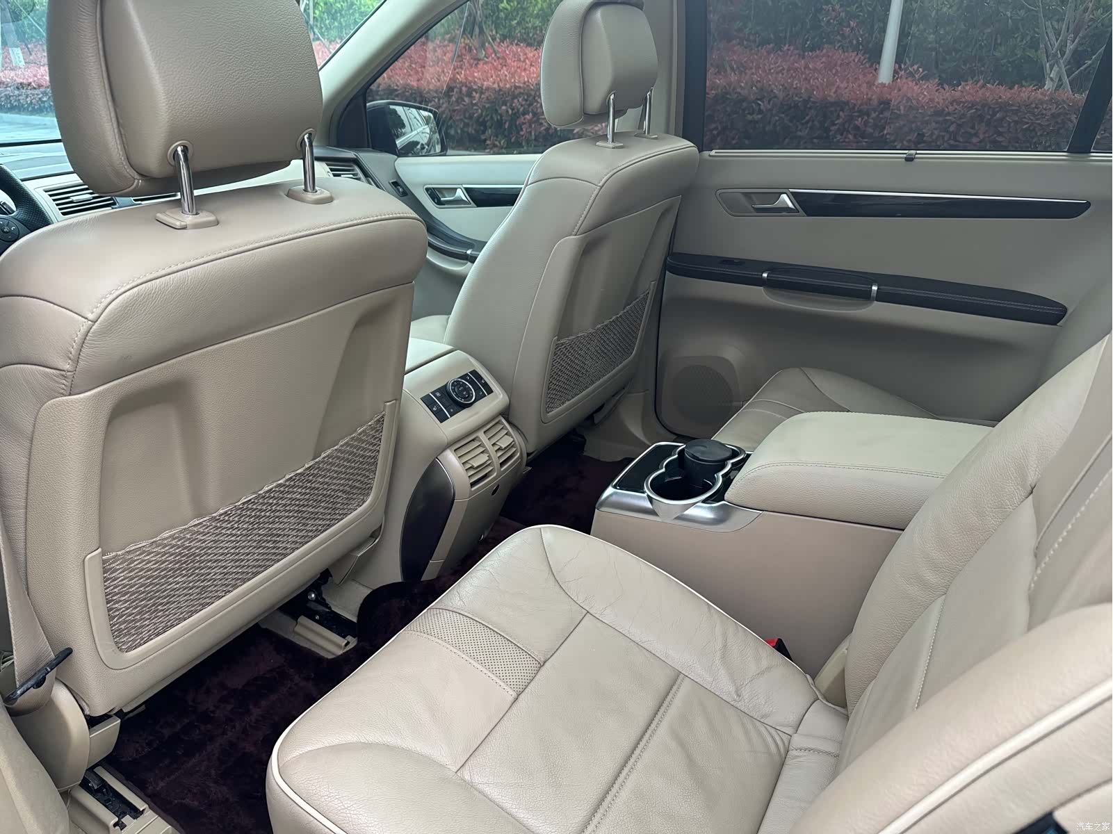 Mercedes-Benz R-Class, 2017 9