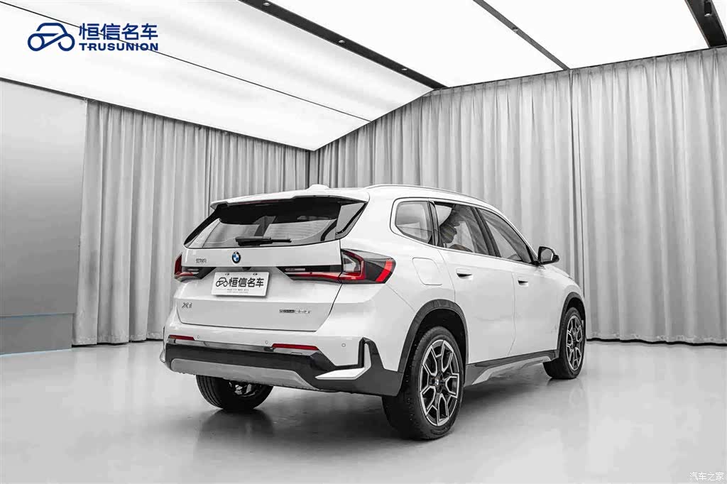 BMW X1, 2024 все фото