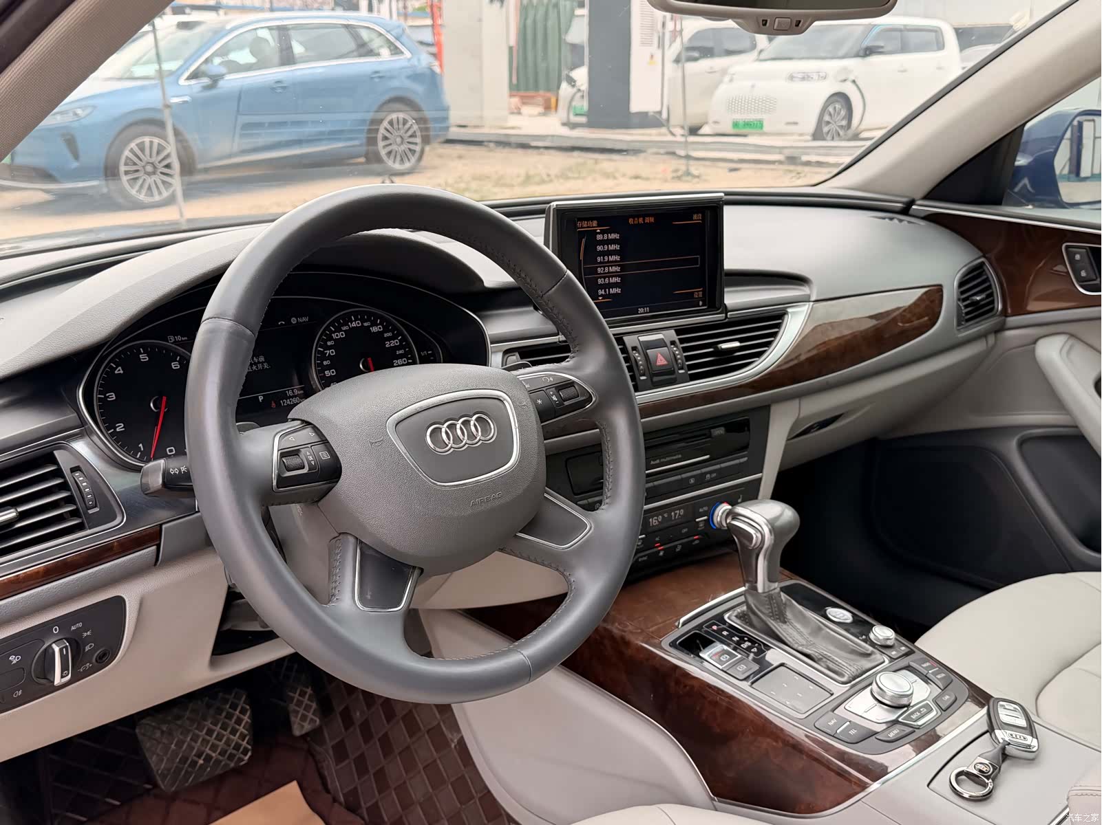 Audi A6L, 2014 10