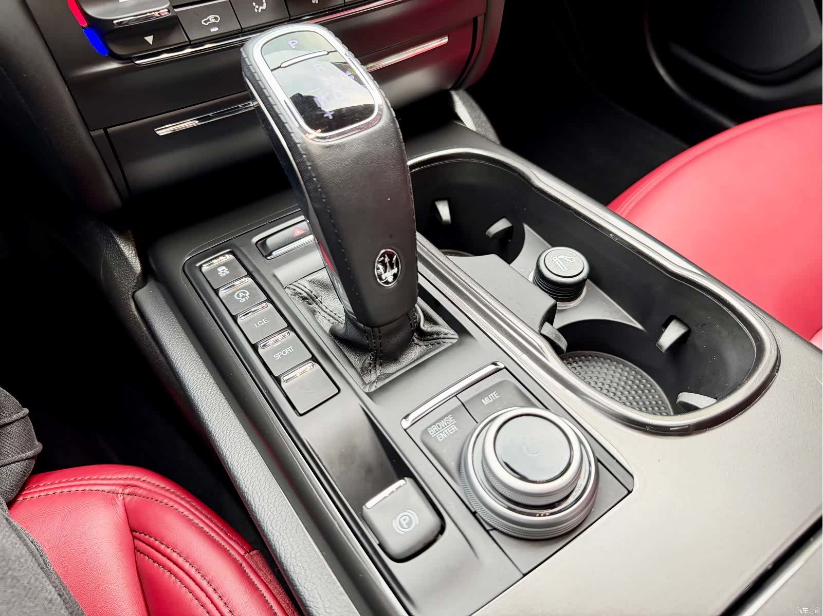 Maserati Ghibli, 2021 17