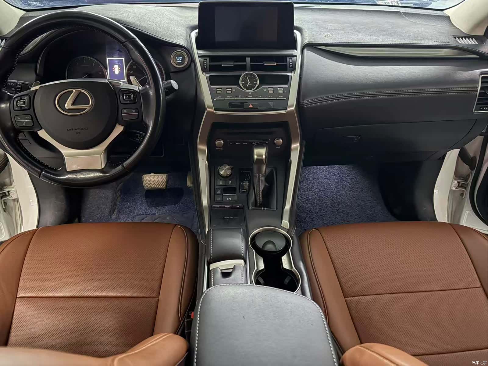 Lexus NX, 2020 13