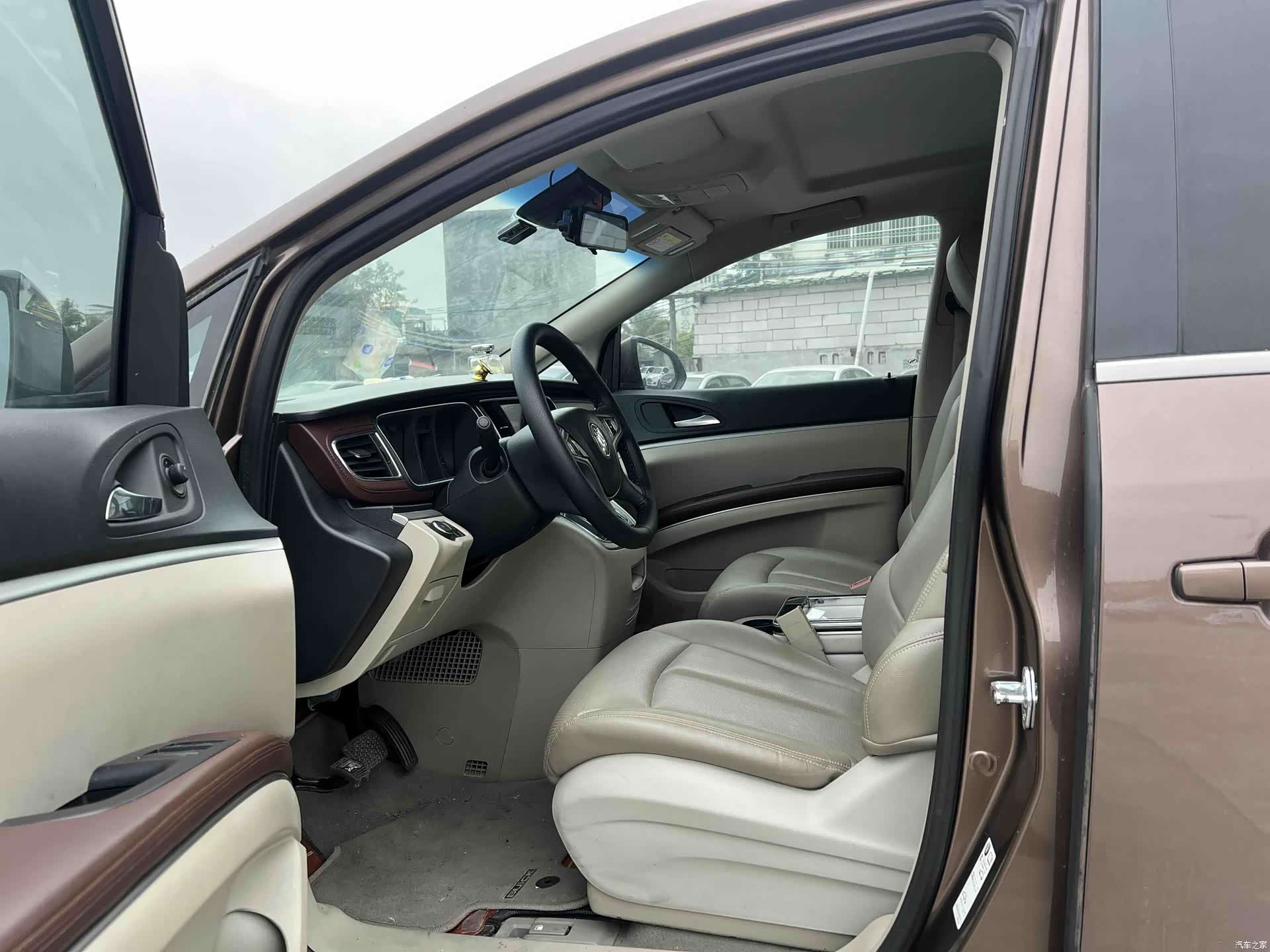 Buick GL8, 2020 6