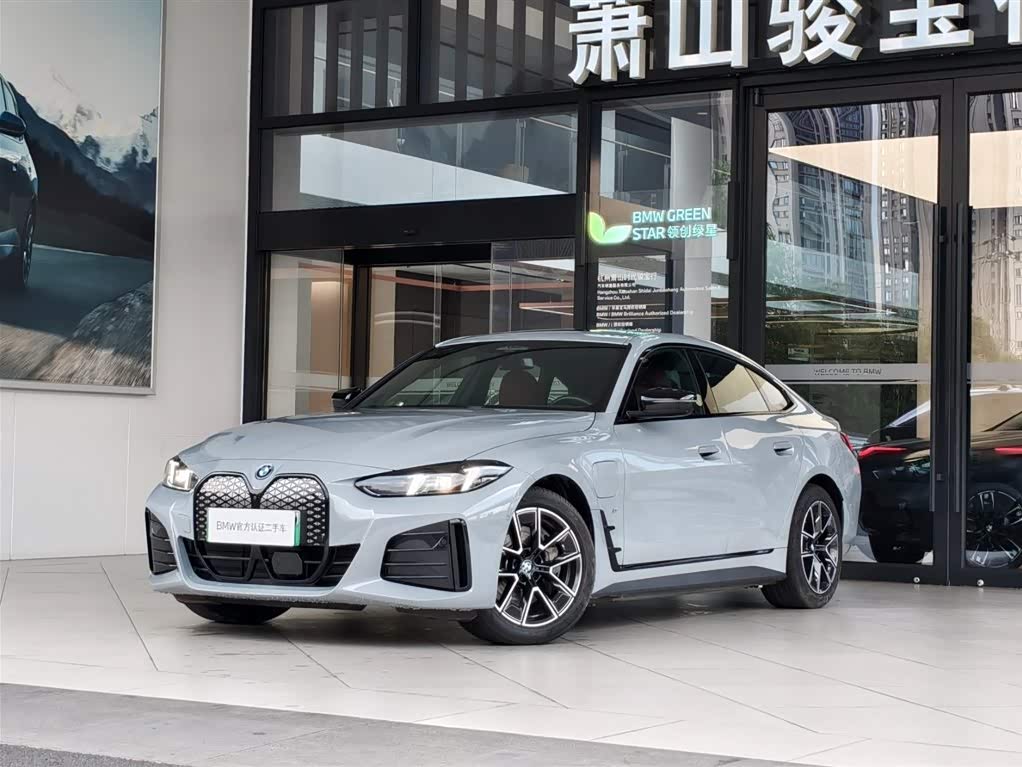 BMW i4