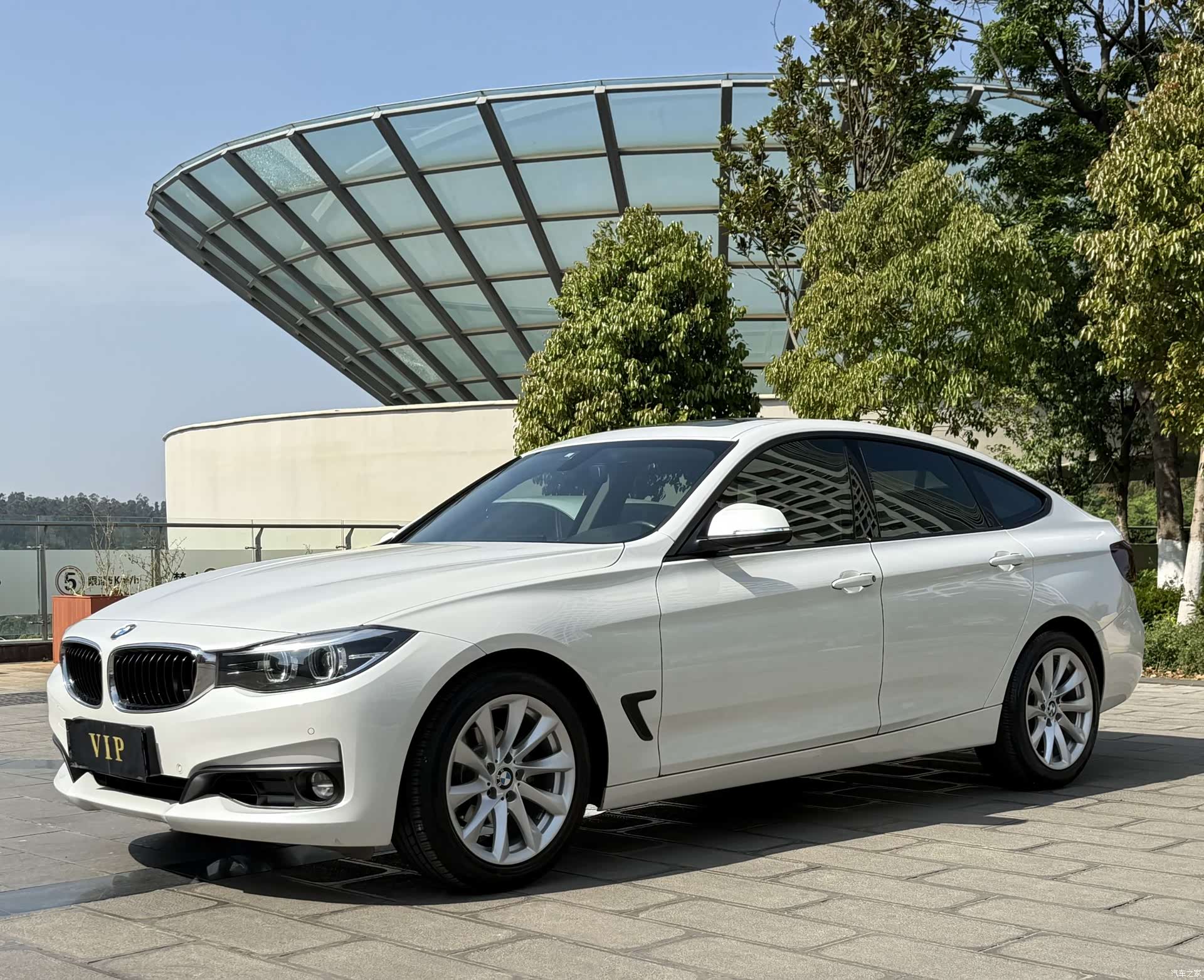 BMW 3 Series, 2018 1