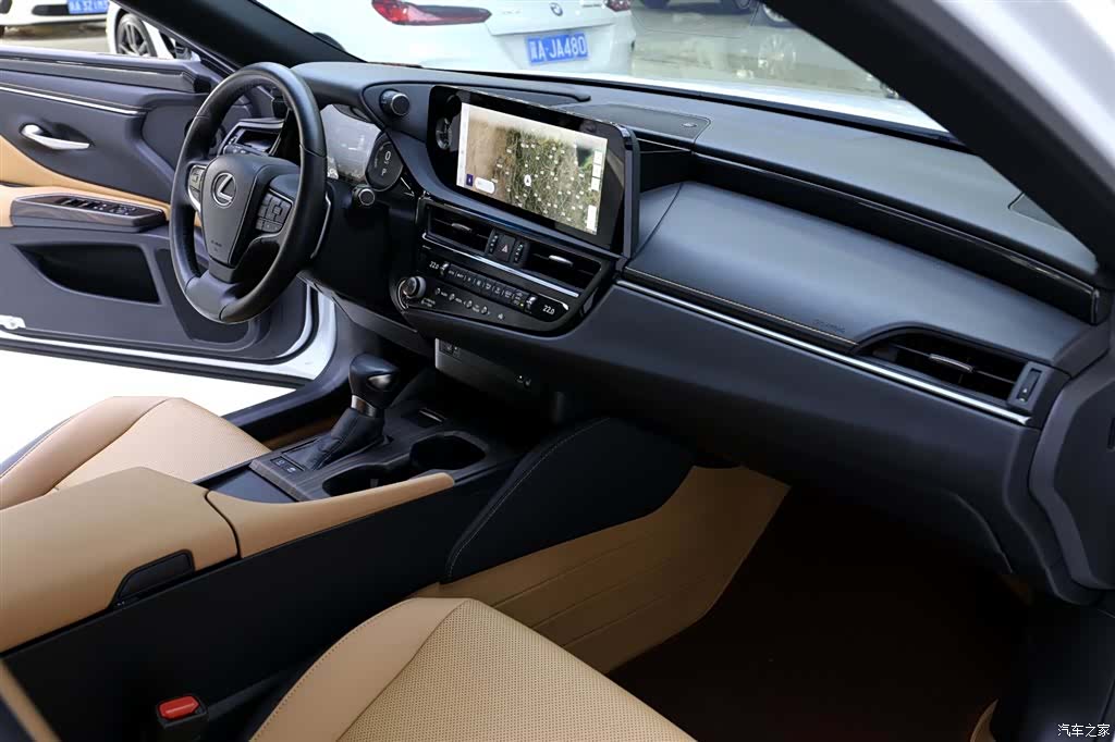 Lexus ES, 2023 15