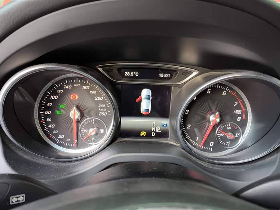Mercedes-Benz CLA