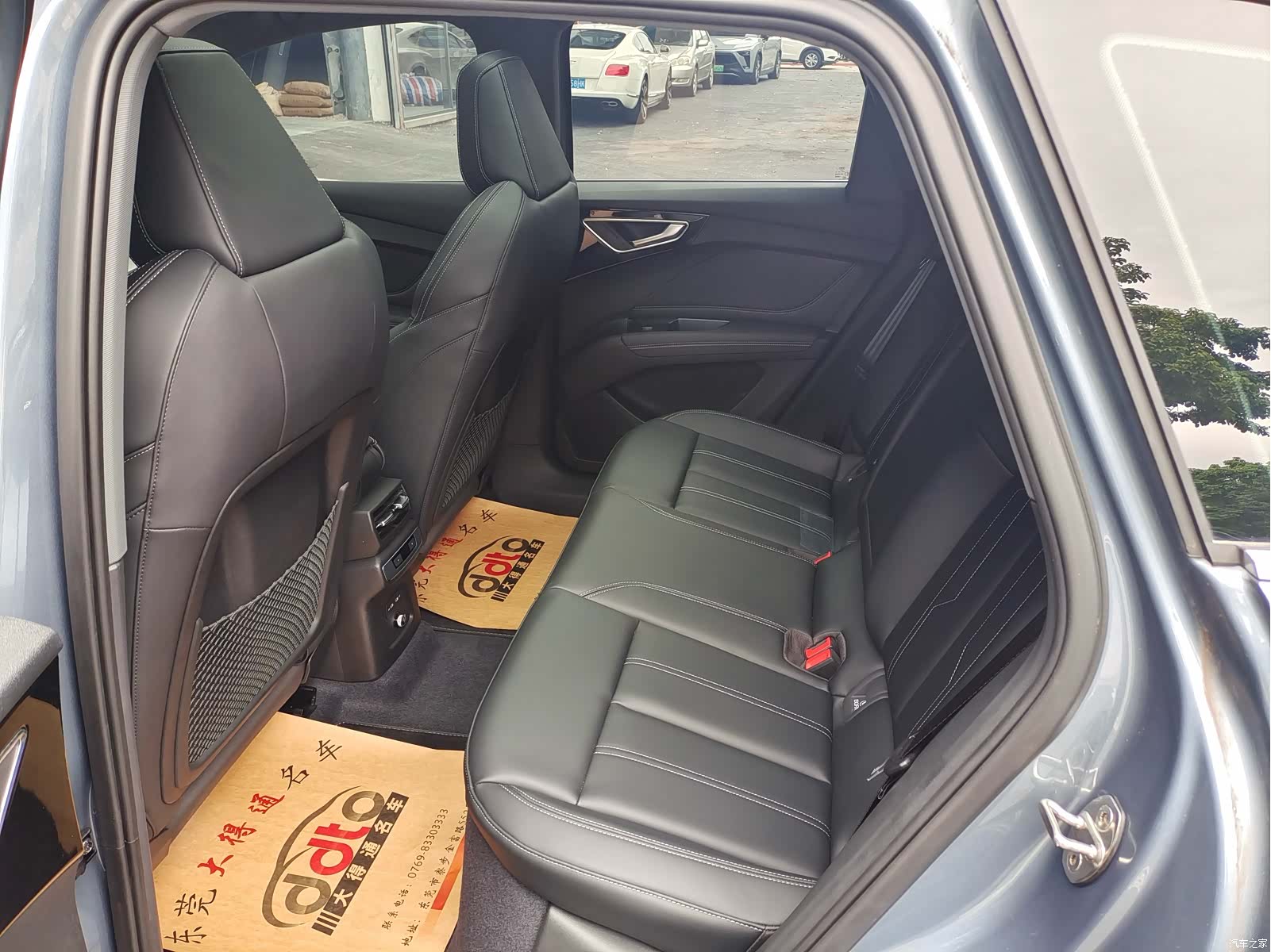 Audi Q4 e-tron, 2025 4