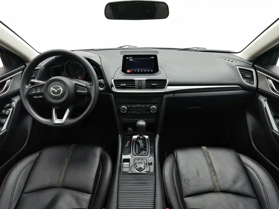 Mazda 3 Angkesaila
