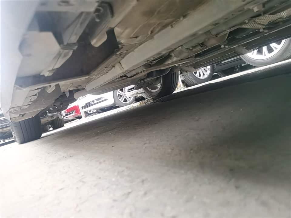 Toyota Corolla Sharp amplifier