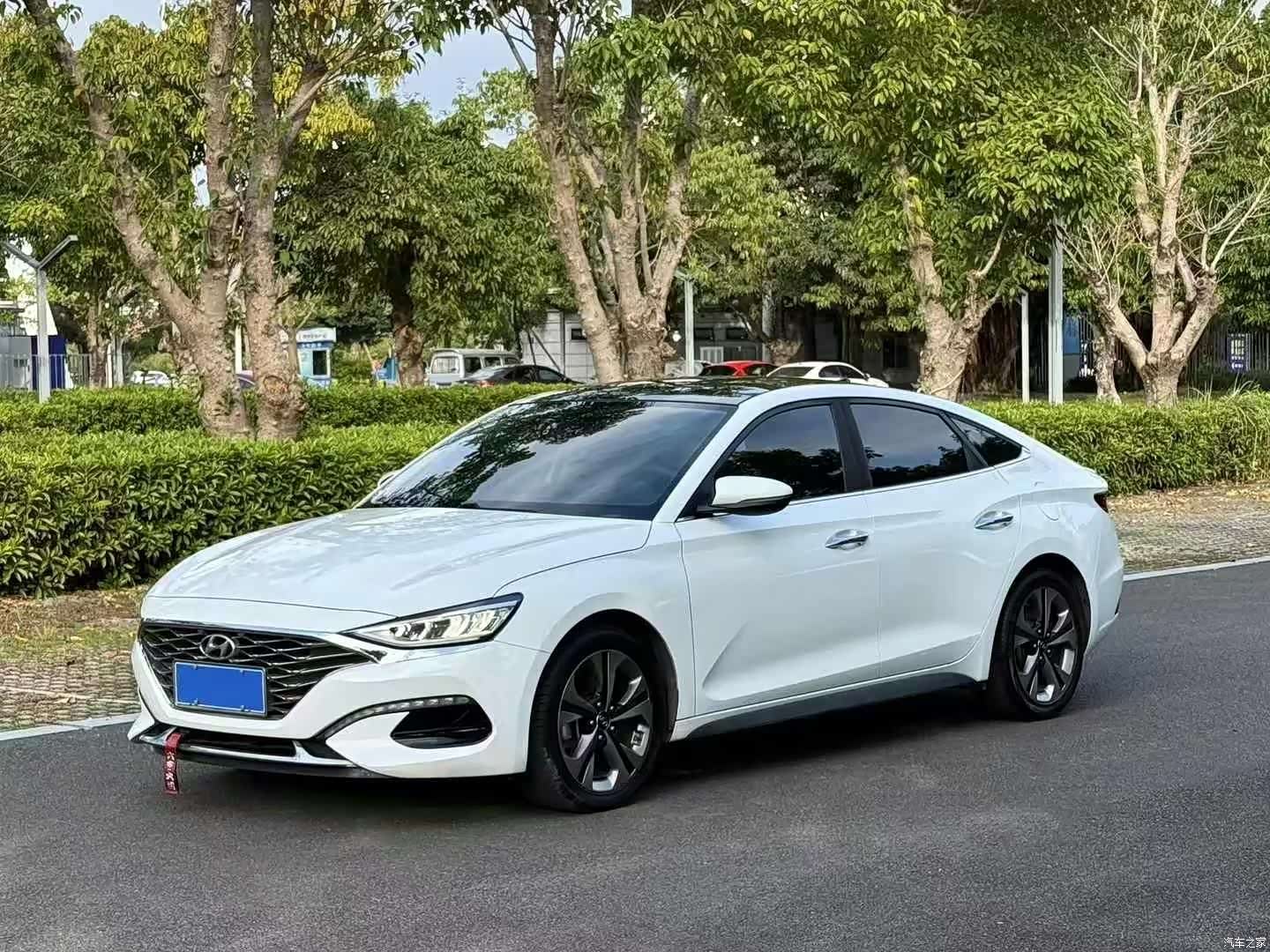 Hyundai Lafesta