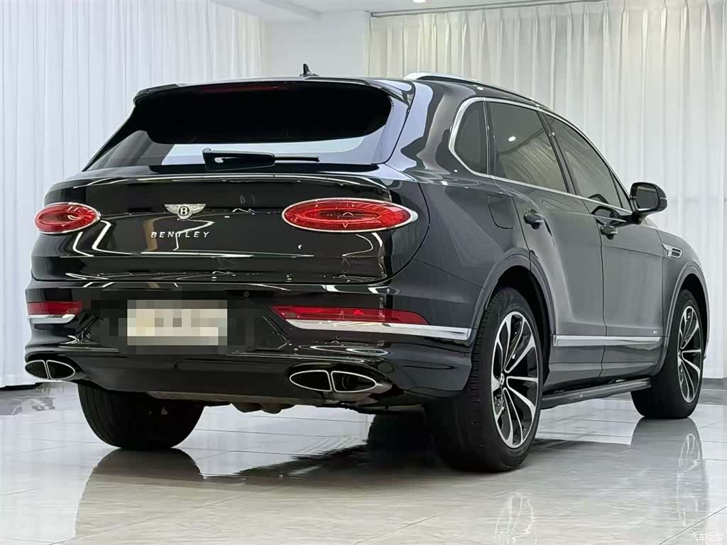 Bentley Bentayga, 2025 3