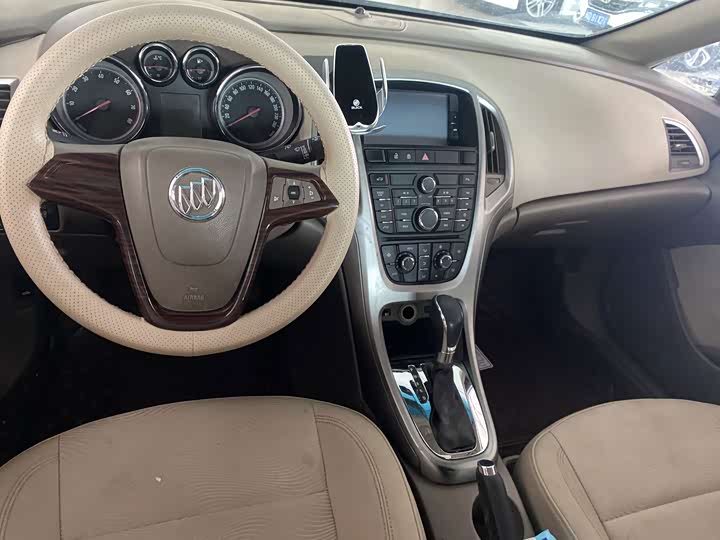 Buick Excelle GT 2013 GT 1.6L АКПП shi shang ban