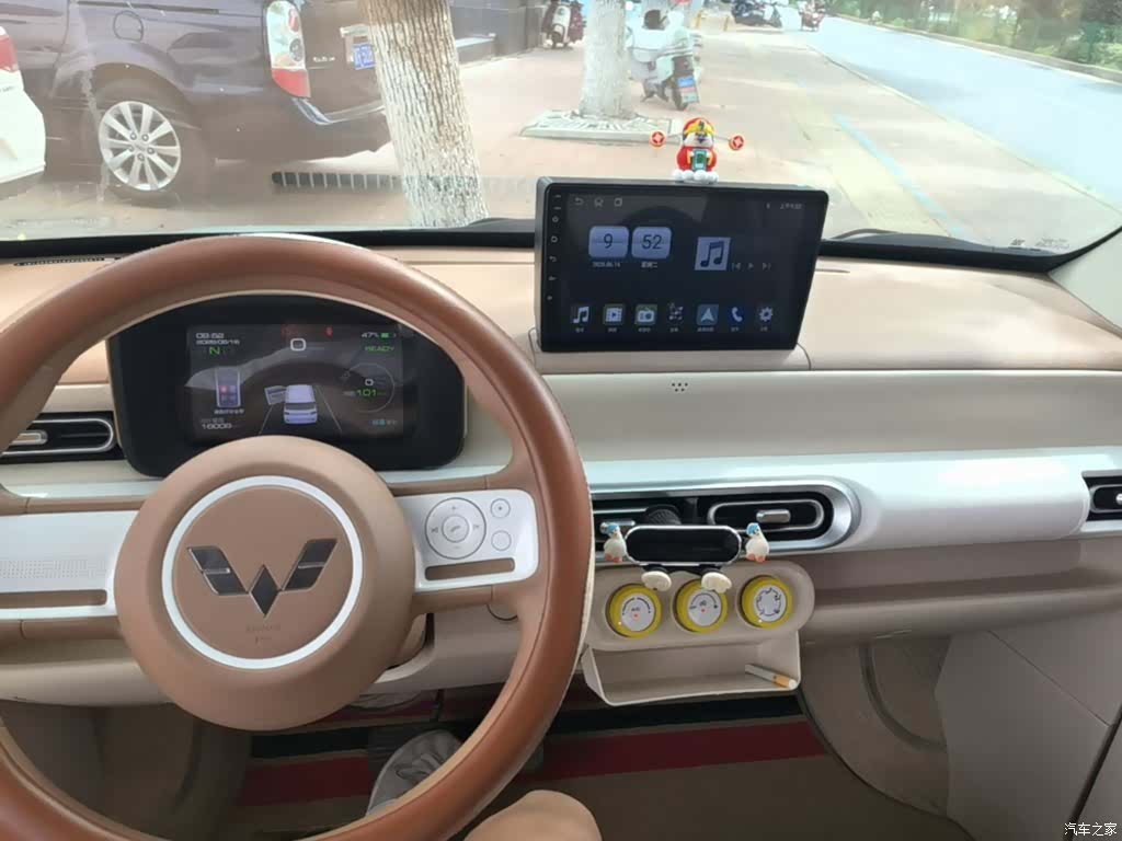 Wuling MINIEV, 2025 10